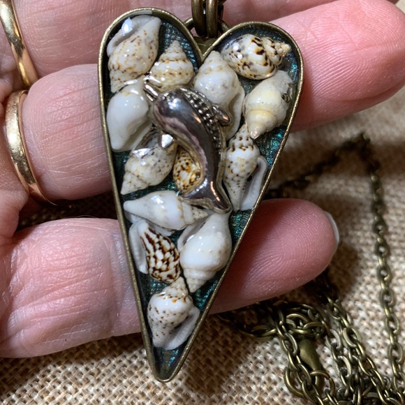 Dolphin Seashell 3D Layered Heart Necklace 24” New Handmade - Picture 3 of 7